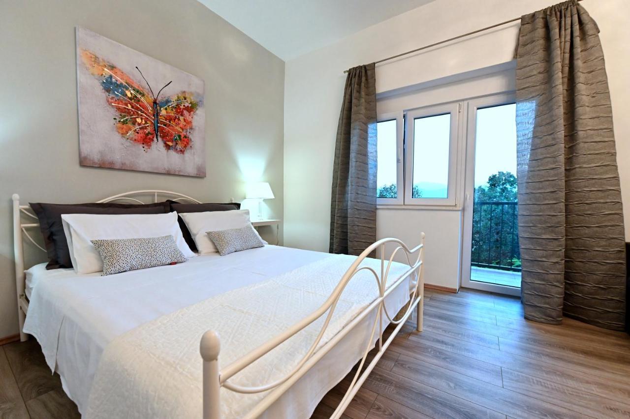 Studio Apartman Sandra, Имотски Экстерьер фото